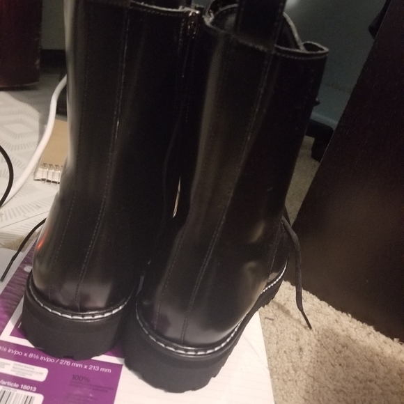 Thursday Black Polished Boots - Picture 4 of 11